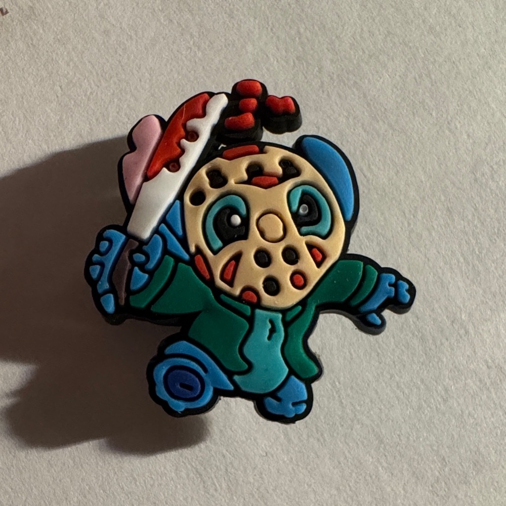 Crocs Stitch in a Jason Halloween costume Jibbit